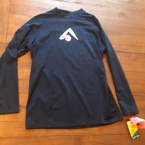 Woman’s Kanu UPF 50+ Rash Guard